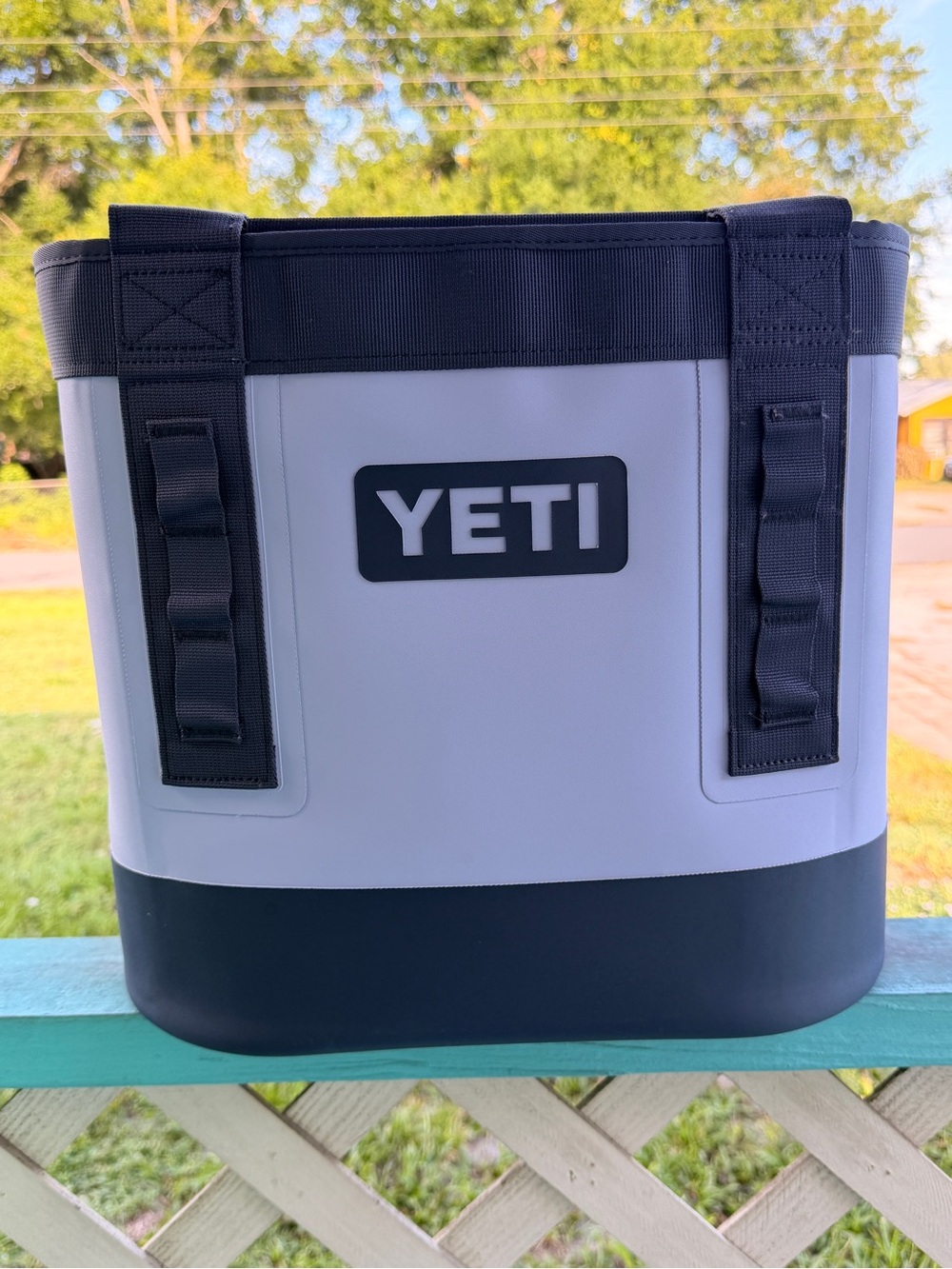 YETI COSMIC LILAC 20 Carryall Tote Retired Purple